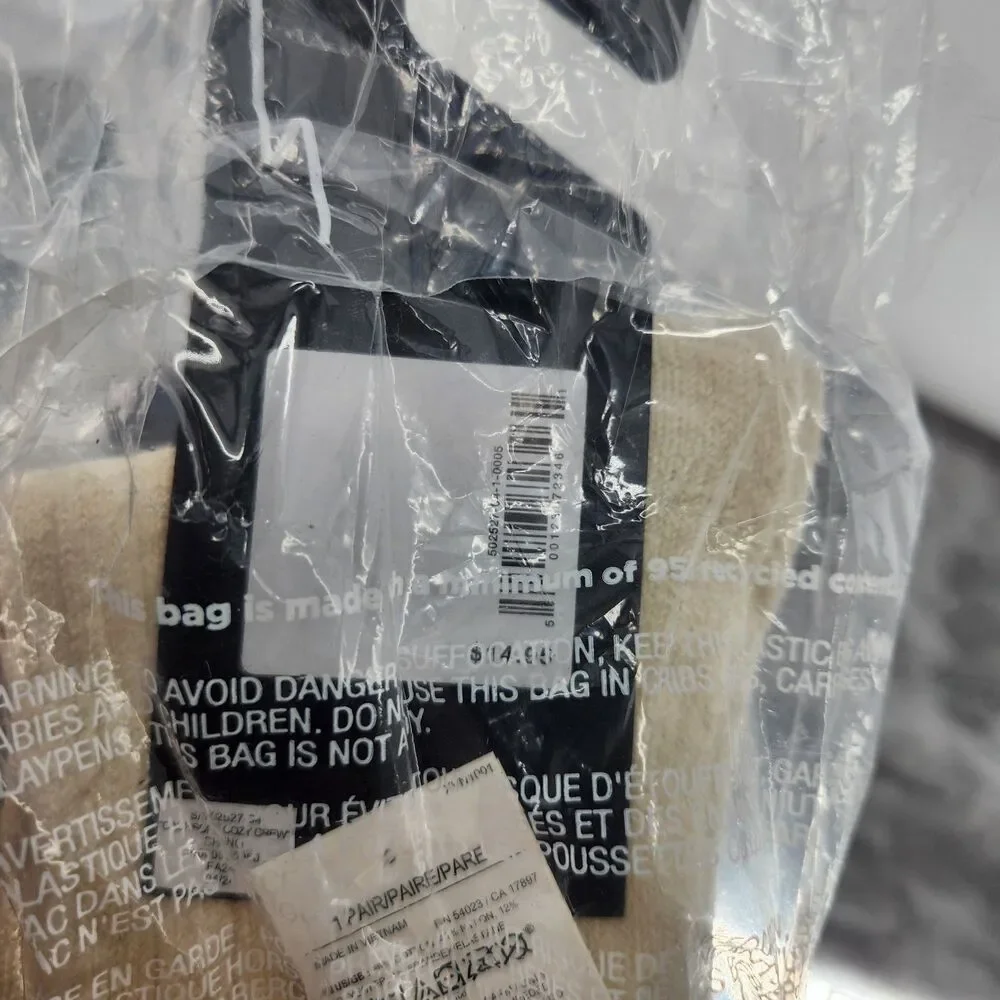 GAP‎ Men's Khaki Crew Socks M/L - New w/ Tags